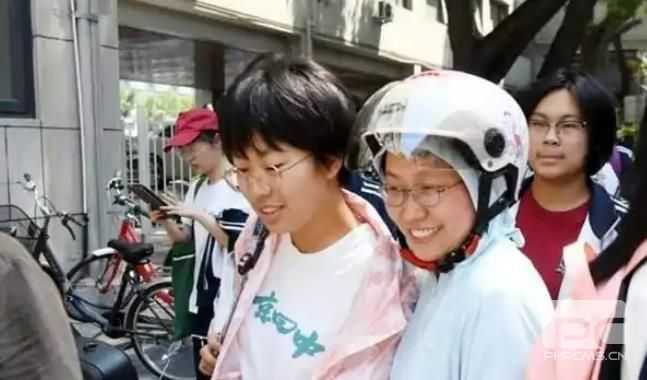 当“健康生活”成为中考作文题，学生和家长怎么看？
